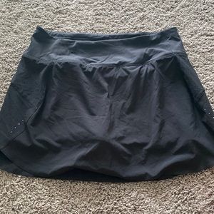 NWOT Athleta Run With It Skort